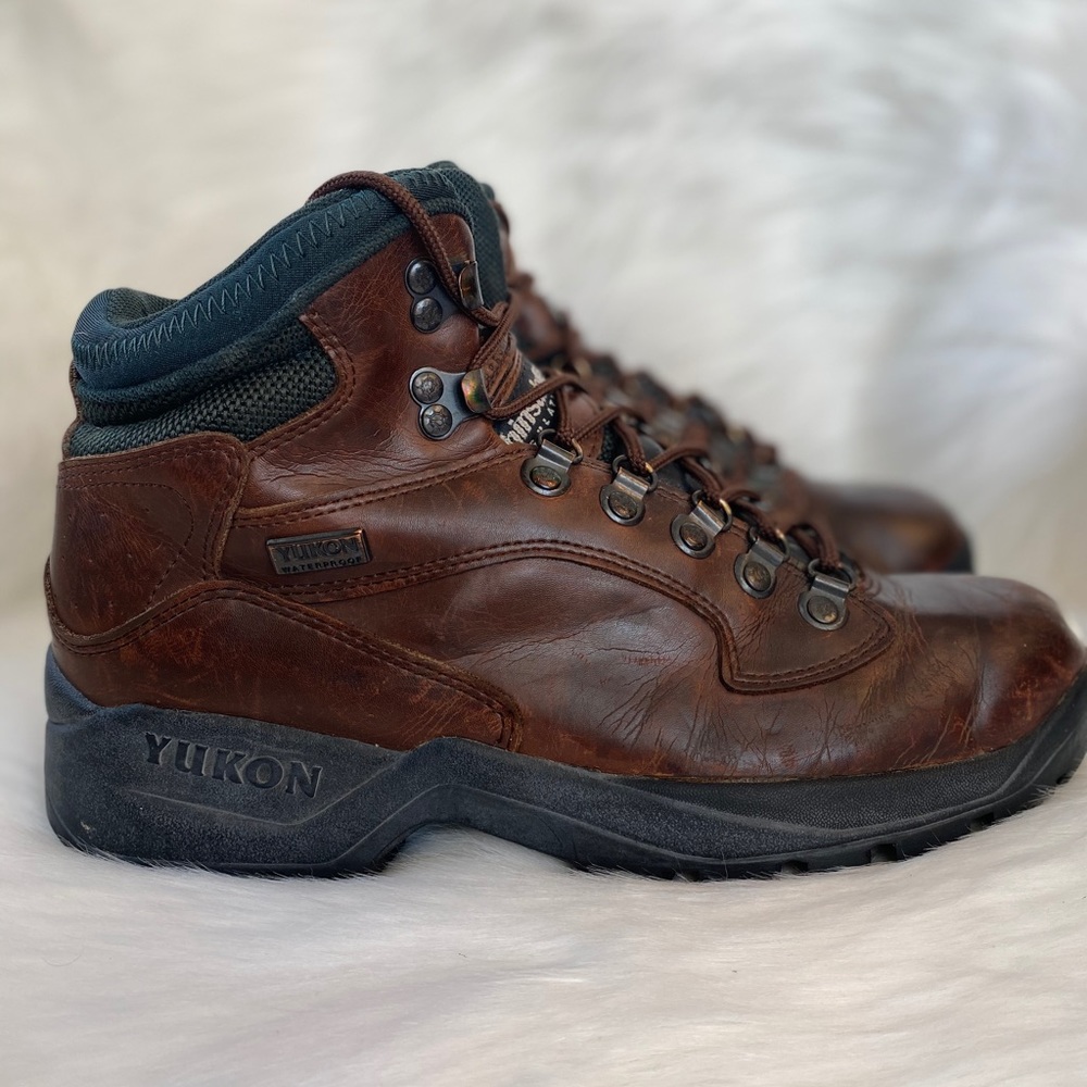 Yukon Mens Crevasse Waterproof Brown Leather Boots